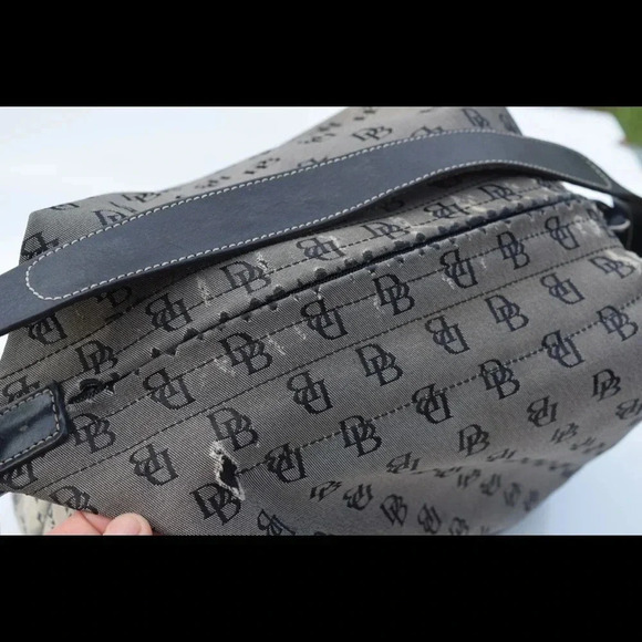 Dooney & Bourke logo hobo bag - Picture 4 of 8